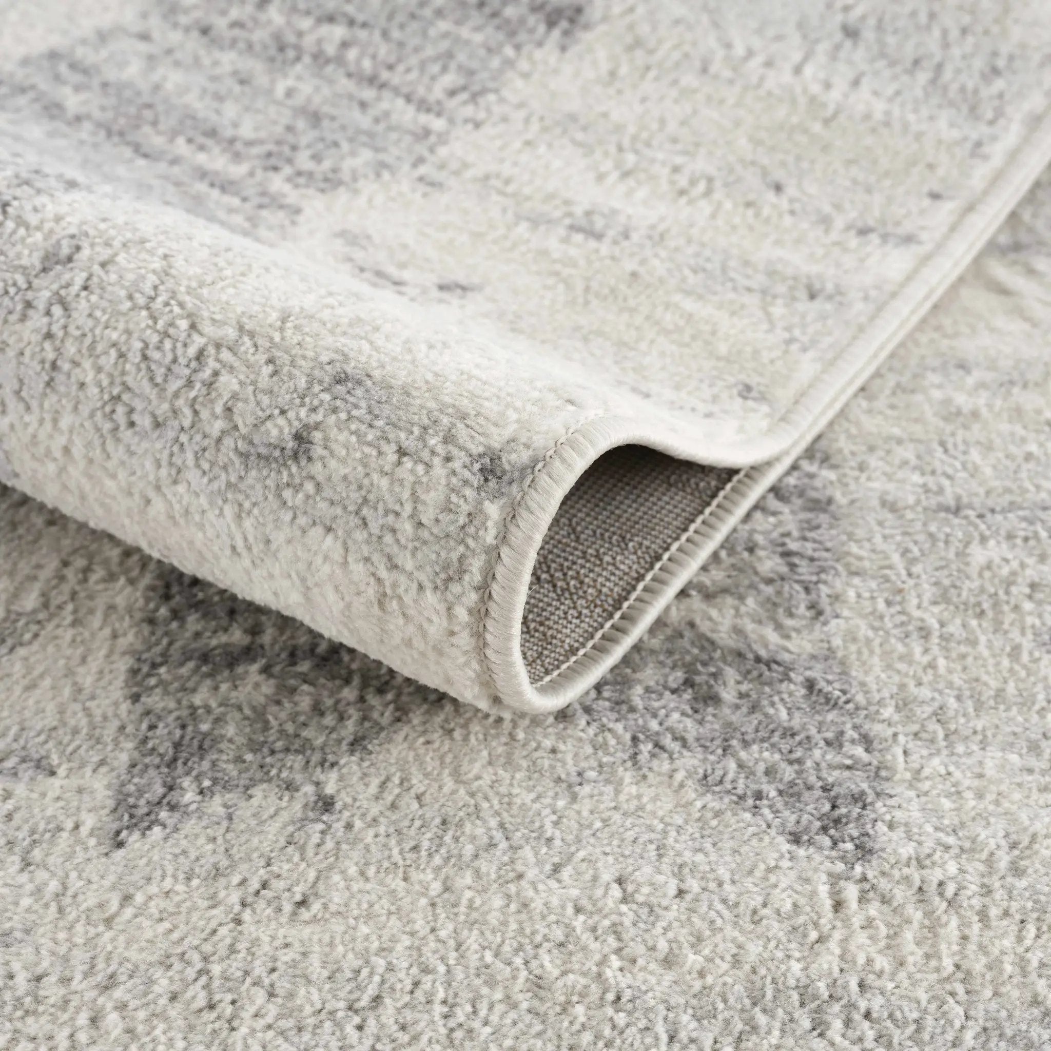 Tigria Ivory 2316 Area Rug - Clearance by Boutique Rugs