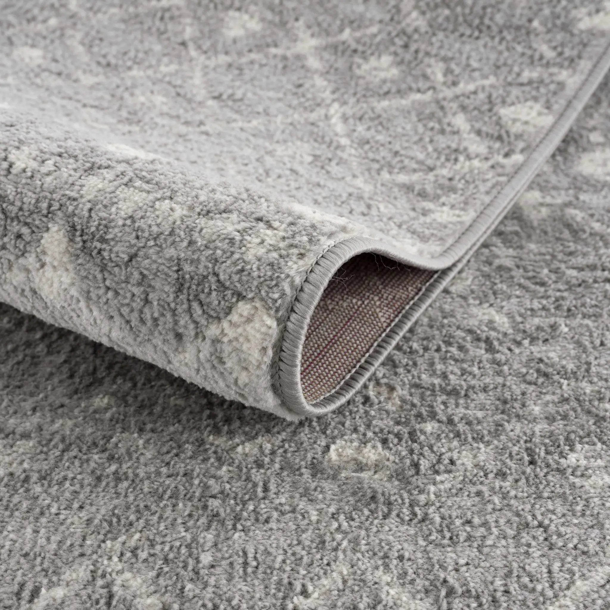 Tigrican Light Gray 2334 Area Rug - Clearance by Boutique Rugs