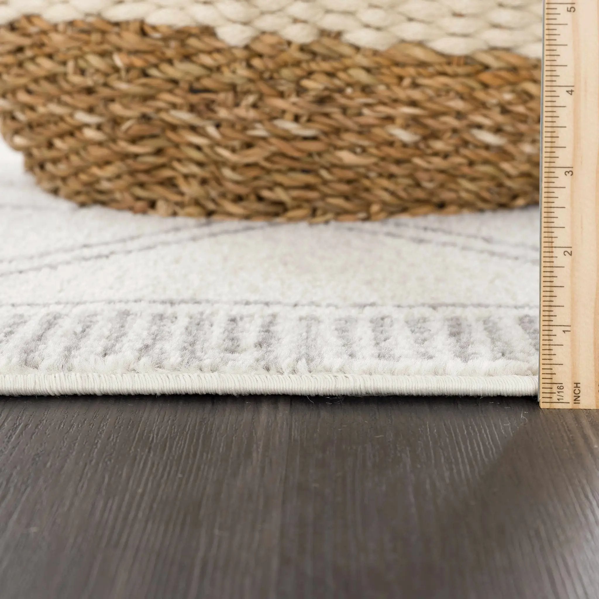 KMRSH-4614 Ivory Tribal Carpet - Clearance by Boutique Rugs