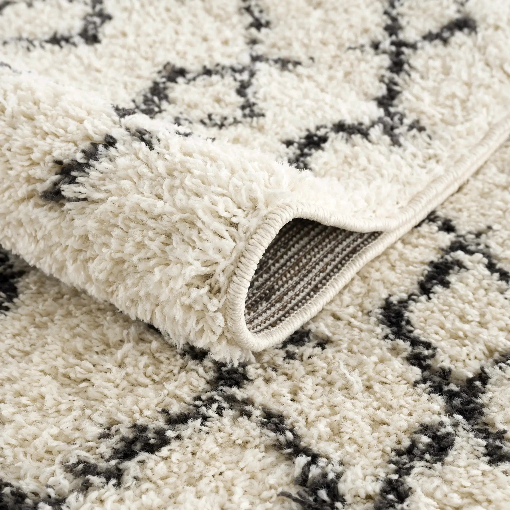 Pahala Moroccan Shag Area Rug - Clearance by Boutique Rugs