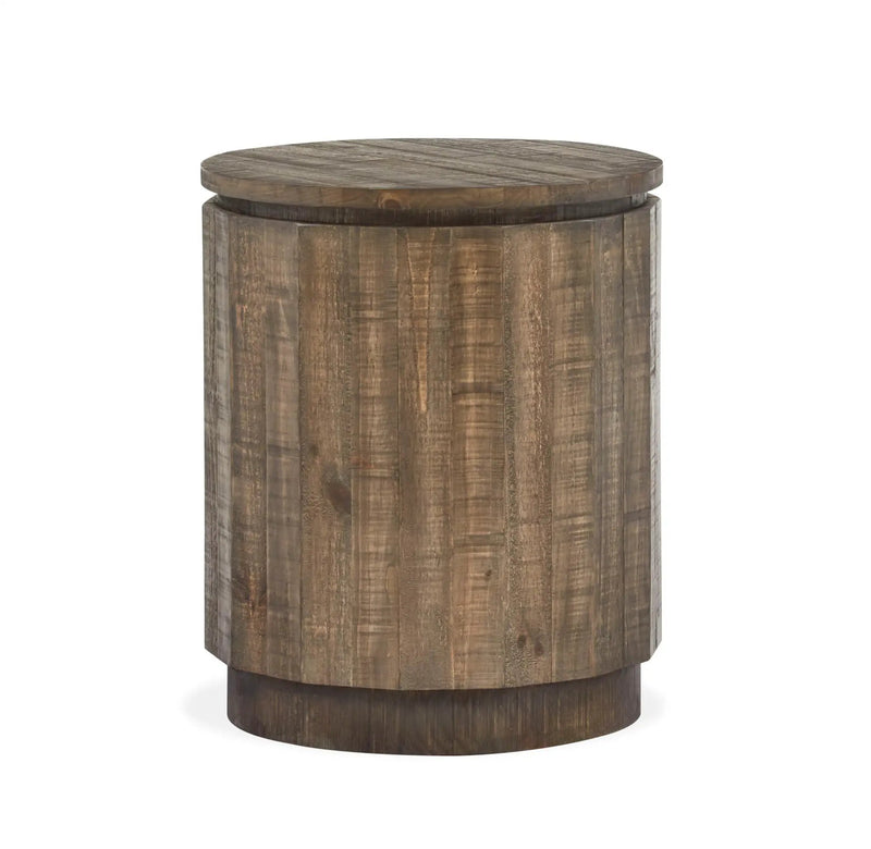 Baisden - Round Accent End Table - Tobacco by Unique Piece Furniture