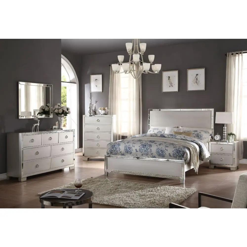 Voeville II - Bed (Wooden HB) by Unique Piece Furniture