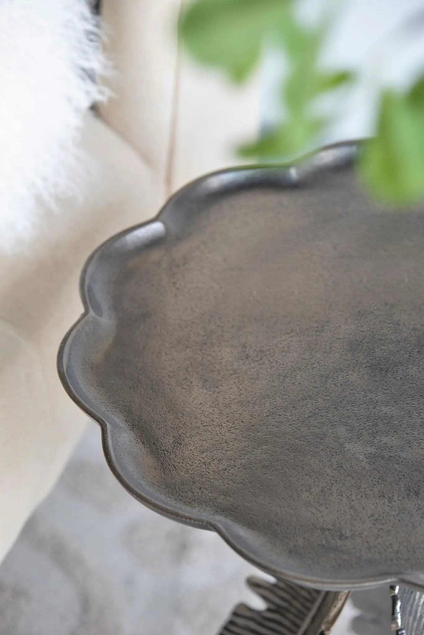 Leaf Side Table - Silver by HouseOfZazla