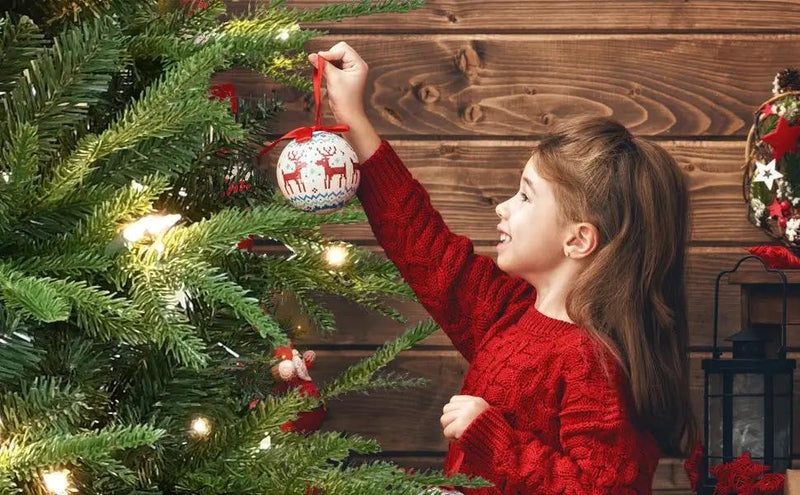 5ft Premium PE & PVC Artificial Christmas Tree by HouseOfZazla