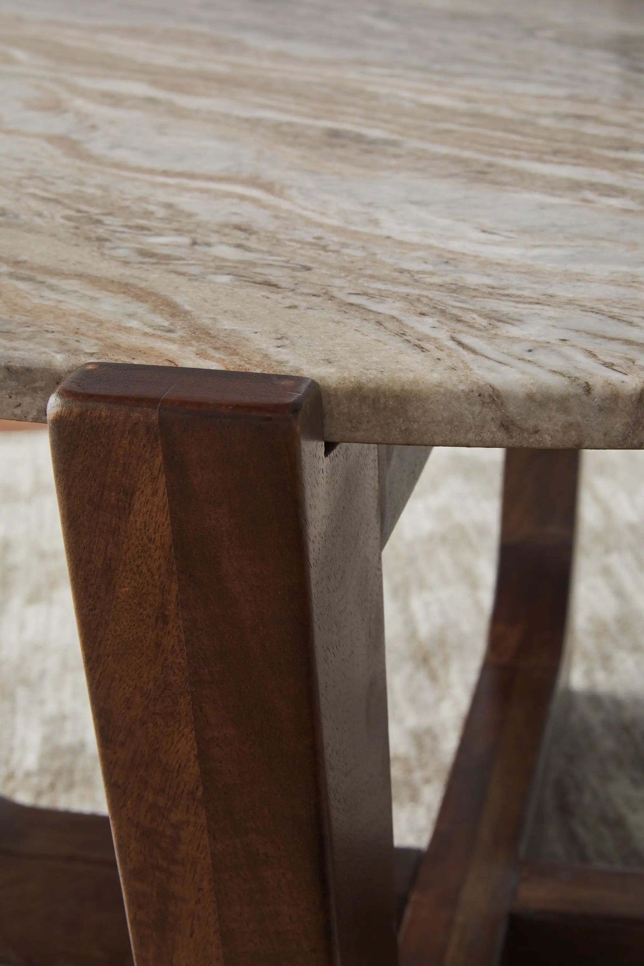 Tanidore - Round End Table - Warm Brown by Unique Piece Furniture