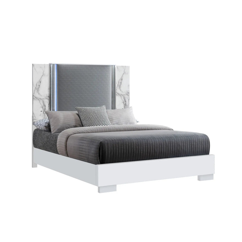 Moon - Modern Bed With LED Accent Lighting by HouseOfZazla