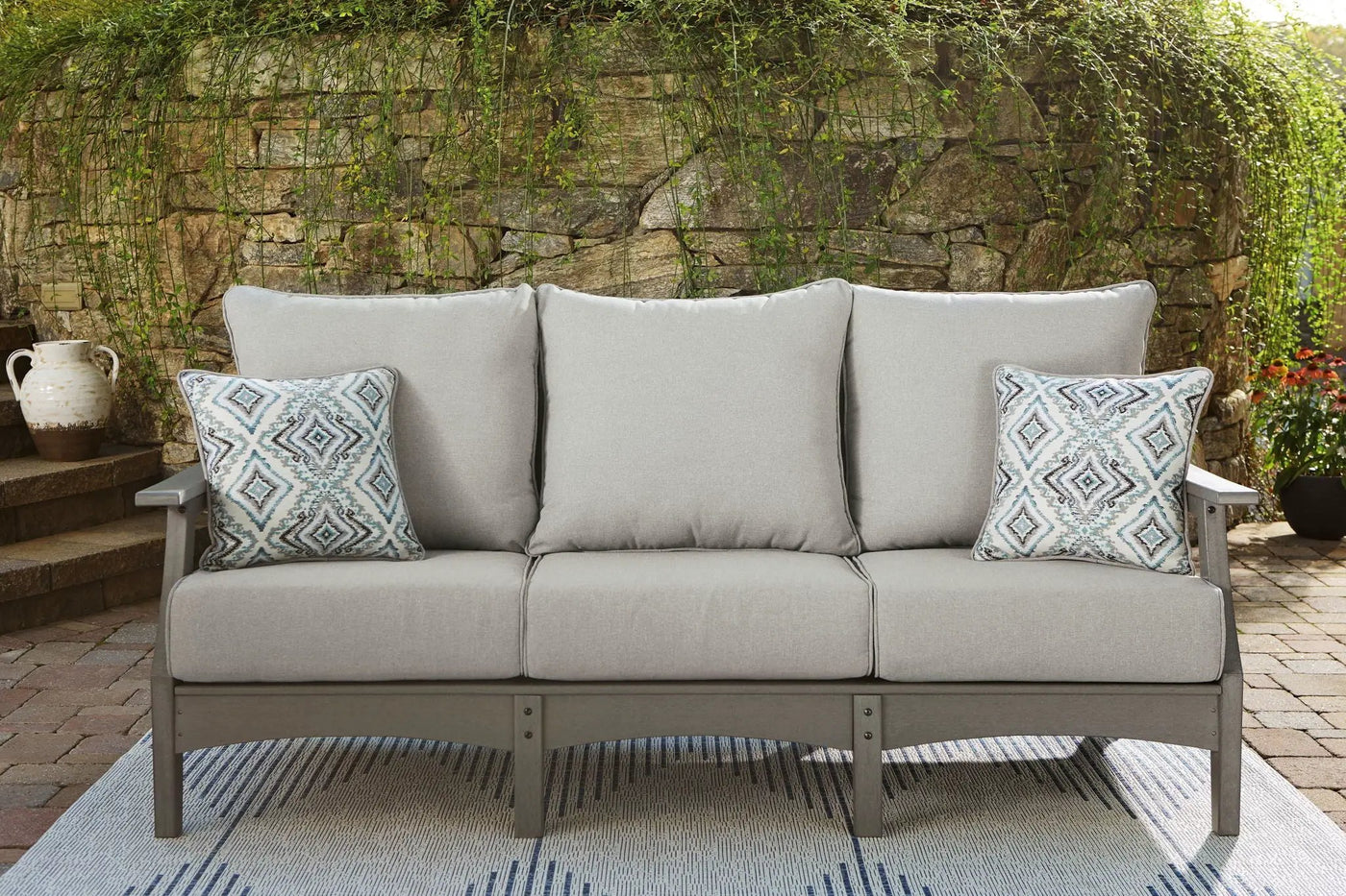 Visola - Lounge Set by Unique Piece Furniture