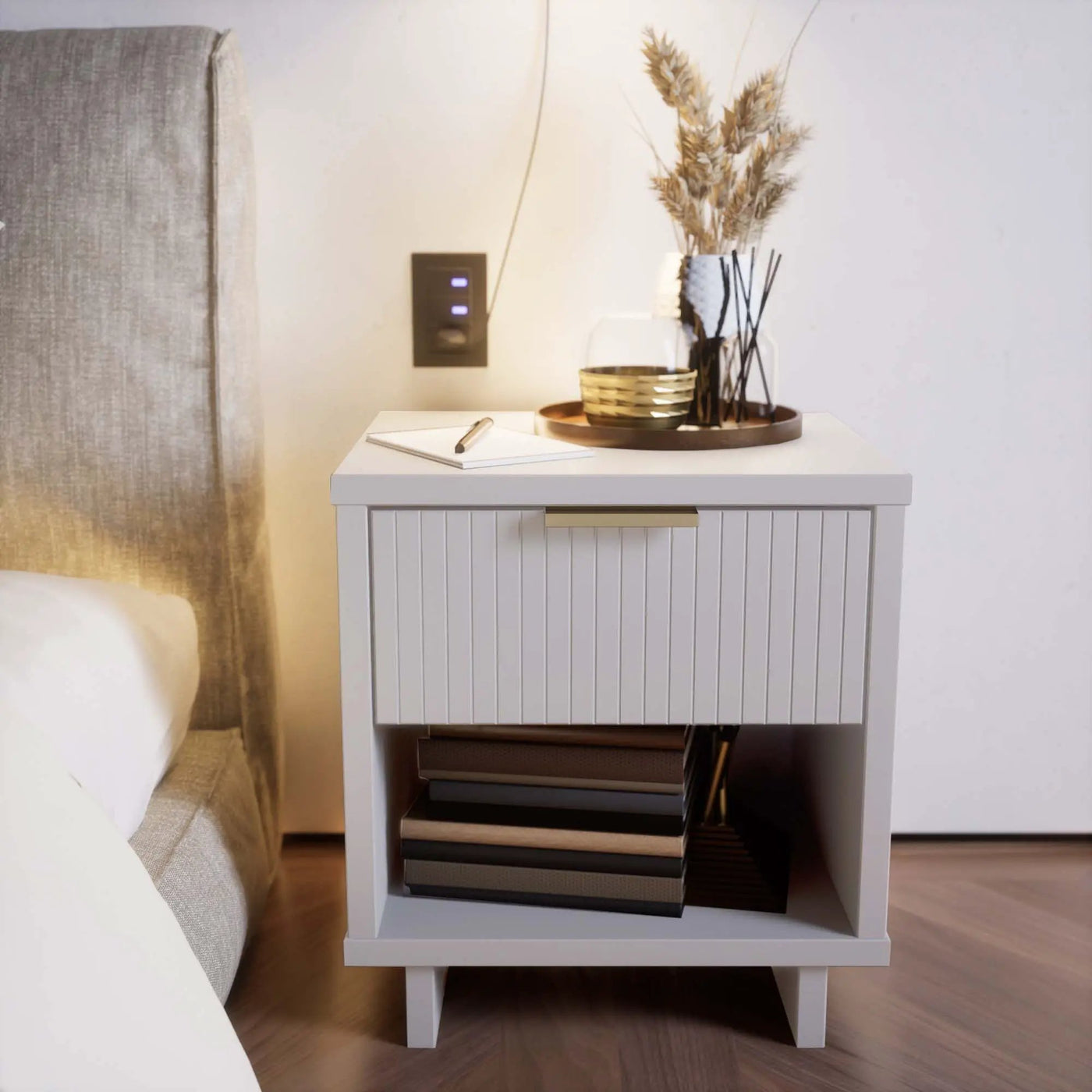 Granville - Nightstand With 1 Drawer by HouseOfZazla