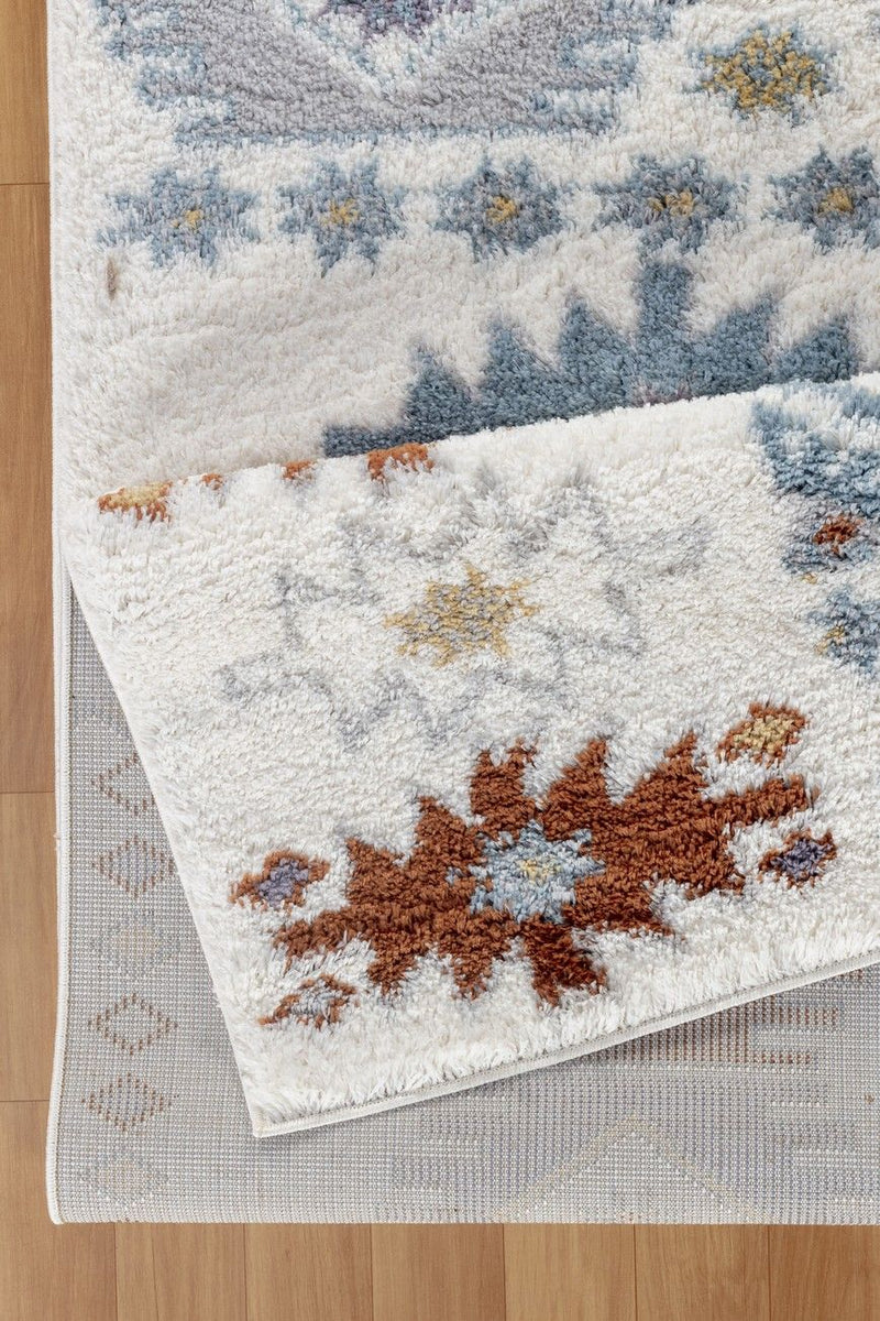 Loft Shag - 5' 3" X 7' Shaggy Area Rug - Ivory by HouseOfZazla