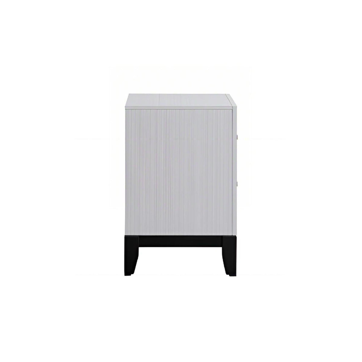 Glasgow - Nightstand With English Dovetail Drawers, photo 12 of 13