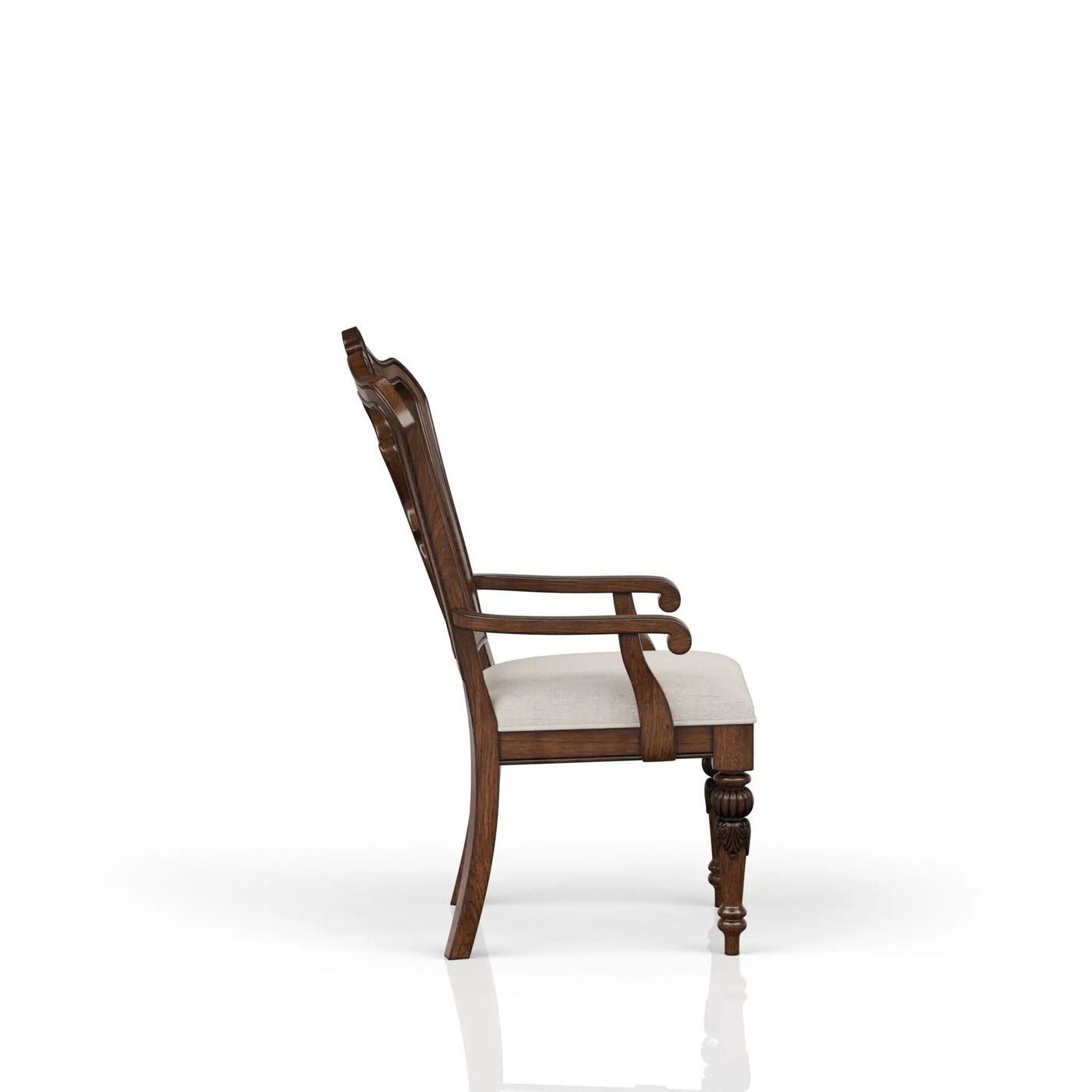 Traditional Chair by HouseOfZazla