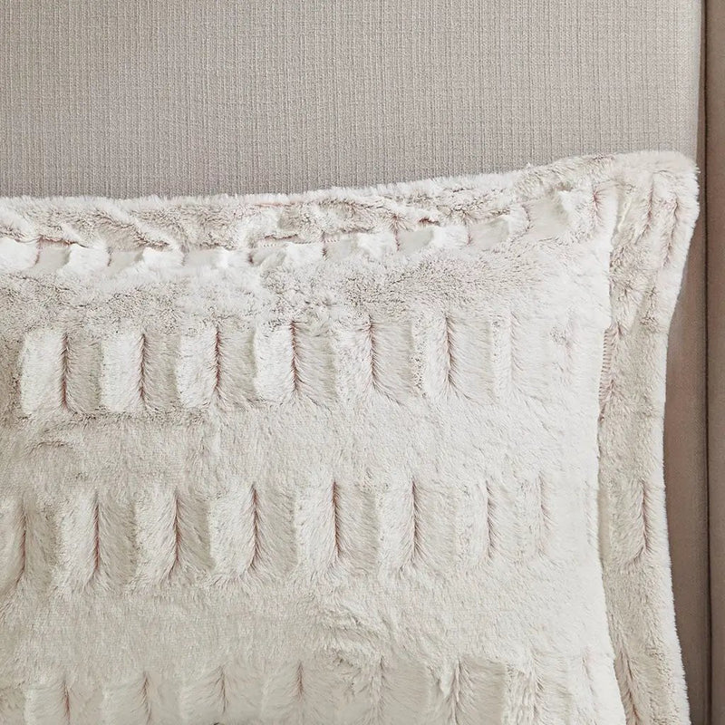 Twin/Twin XL Back Print Long Fur Comforter Mini Set by HouseOfZazla