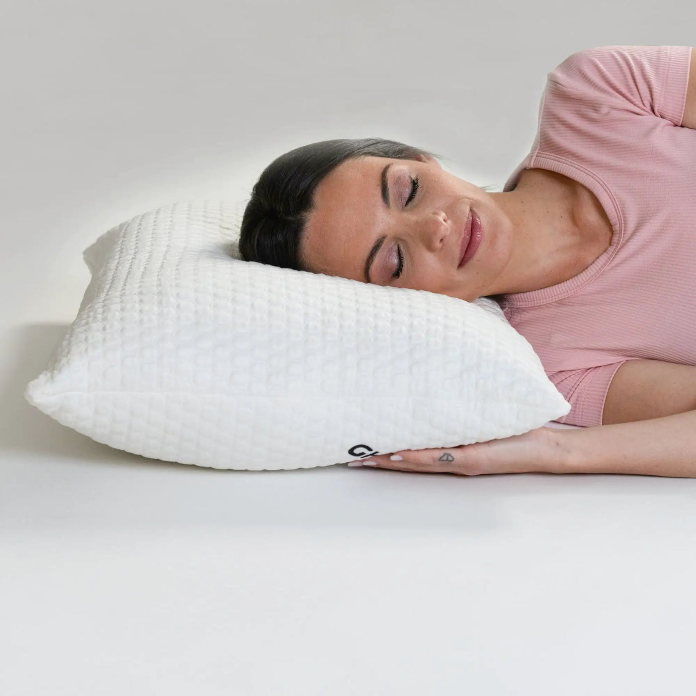Ghostpillow Shredded - Customizable Soft Fluffy Gel Memory Foam & Siliconized Pillow by HouseOfZazla