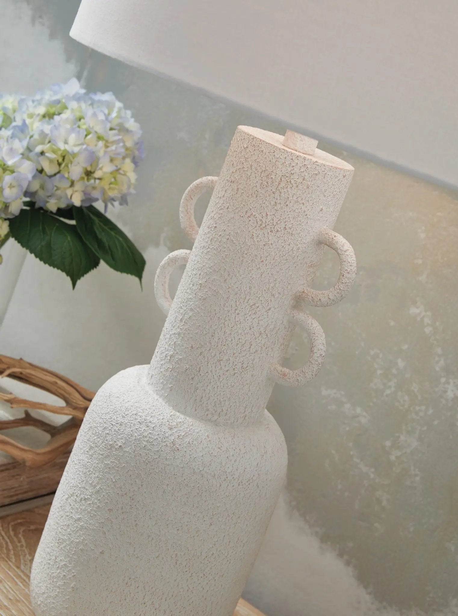 Perringhill - Metal Table Lamp - Distressed White by Unique Piece Furniture
