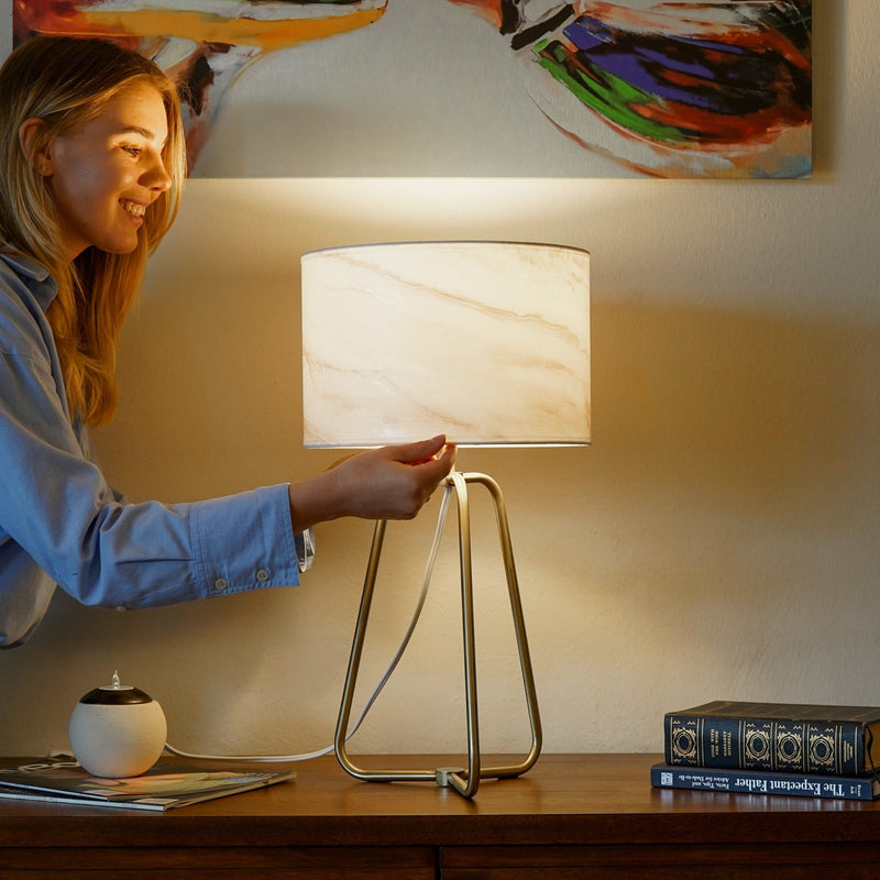 Optima - Desk Lamp - White by HouseOfZazla
