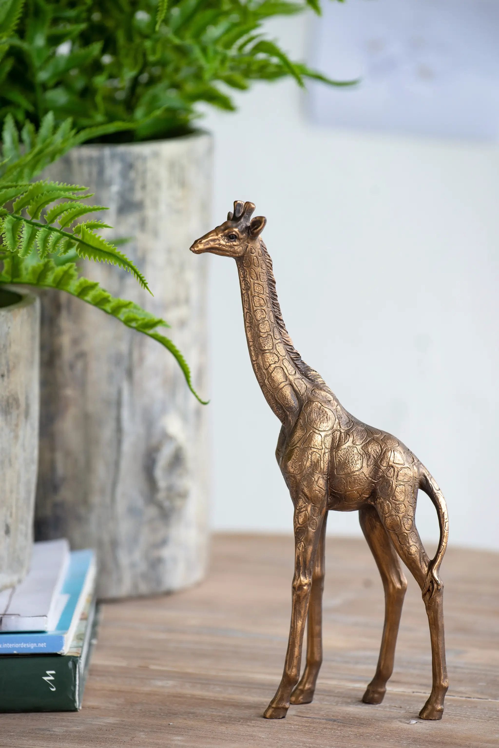 5.9x2.2x11.2" Giraffe Statuette, Animal Statue Décor by HouseOfZazla