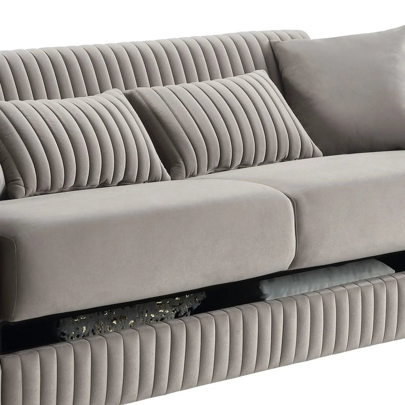Ruby - Sofa by HouseOfZazla