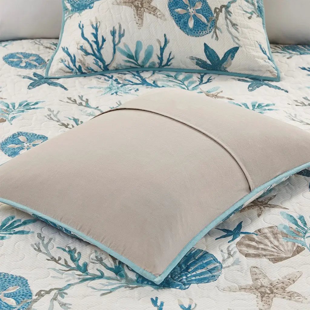 6 Piece Cotton Sateen Quilt Set with Throw Pillows Aqua King/Cal King by HouseOfZazla