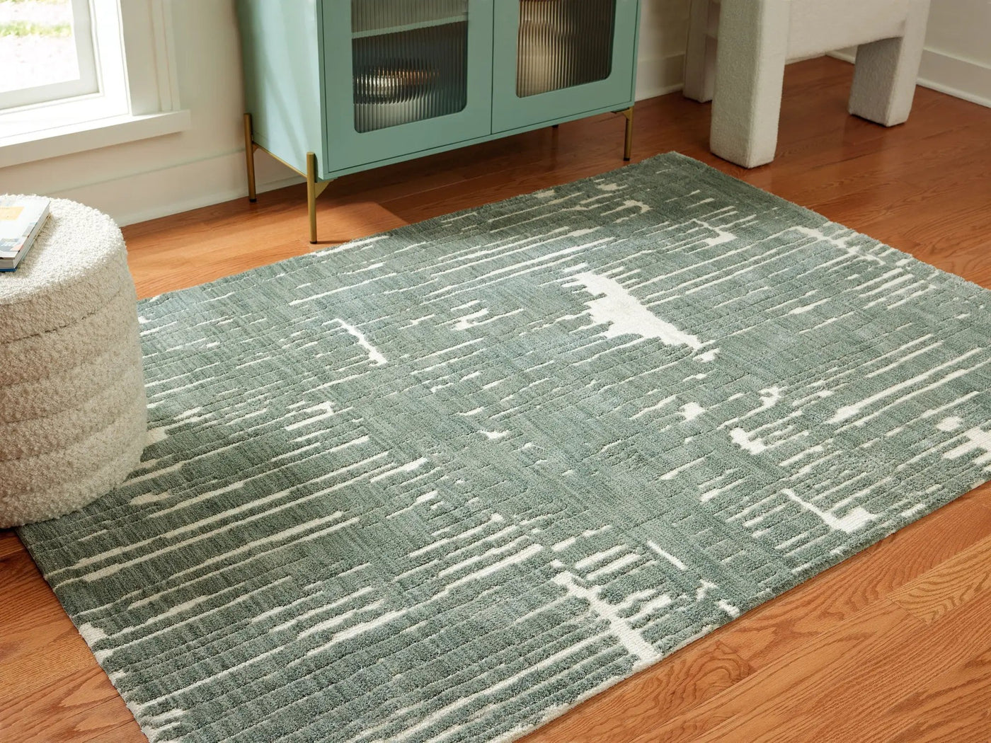 Cayworth - Rug by Unique Piece Furniture