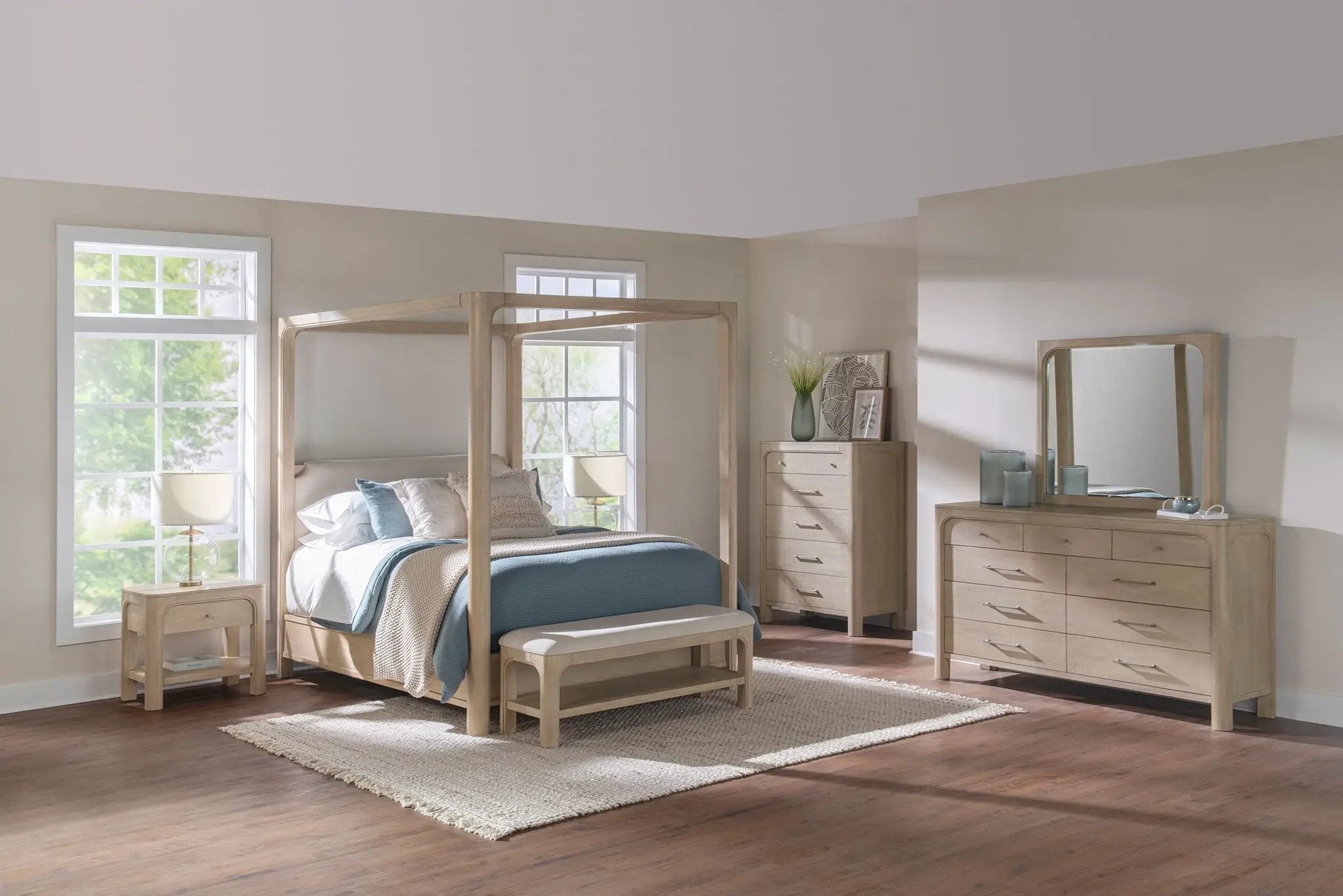 Solano 5-piece Queen Bedroom Set Weathered Mango by Unique Piece Furniture