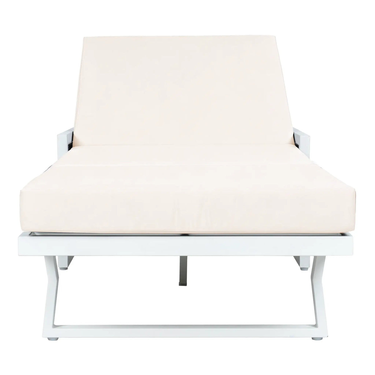 White Iron Outdoor Chaise Lounge by HouseOfZazla