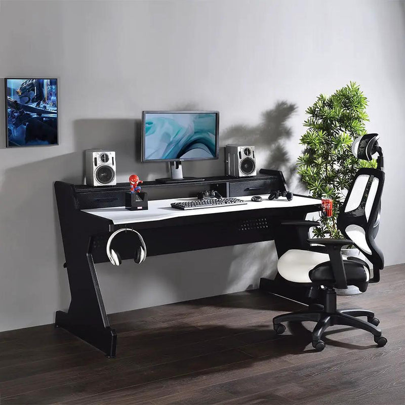 Bigga - Gaming Desk - Black & White by Unique Piece Furniture