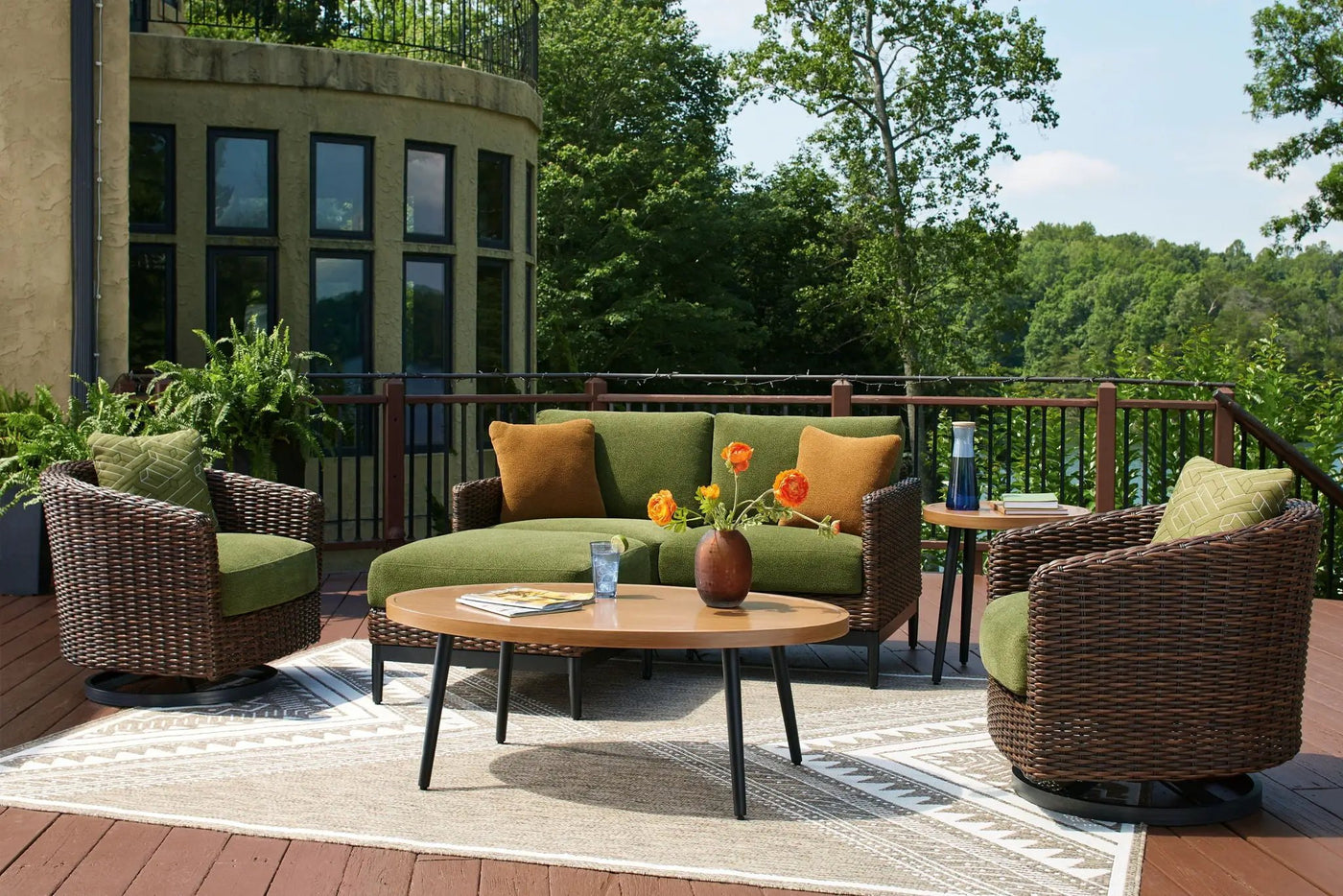 Horizon Hall - Lounge Set by Unique Piece Furniture