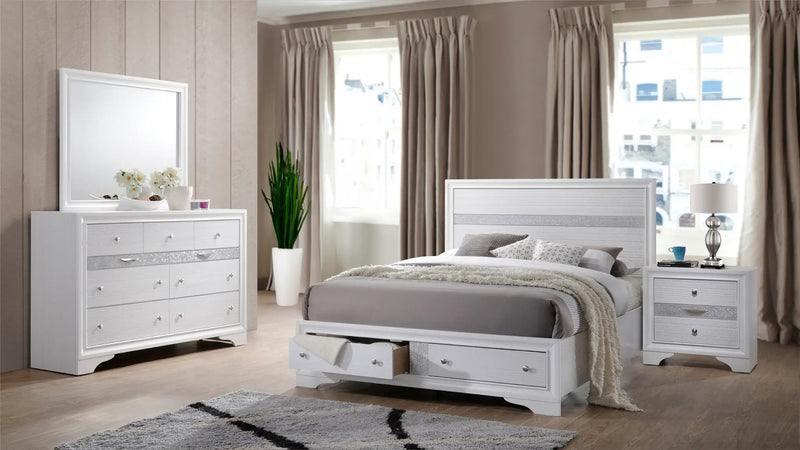 Traditional Style Queen 4 Pc Storage Bedroom Set Made with Wood in White by HouseOfZazla