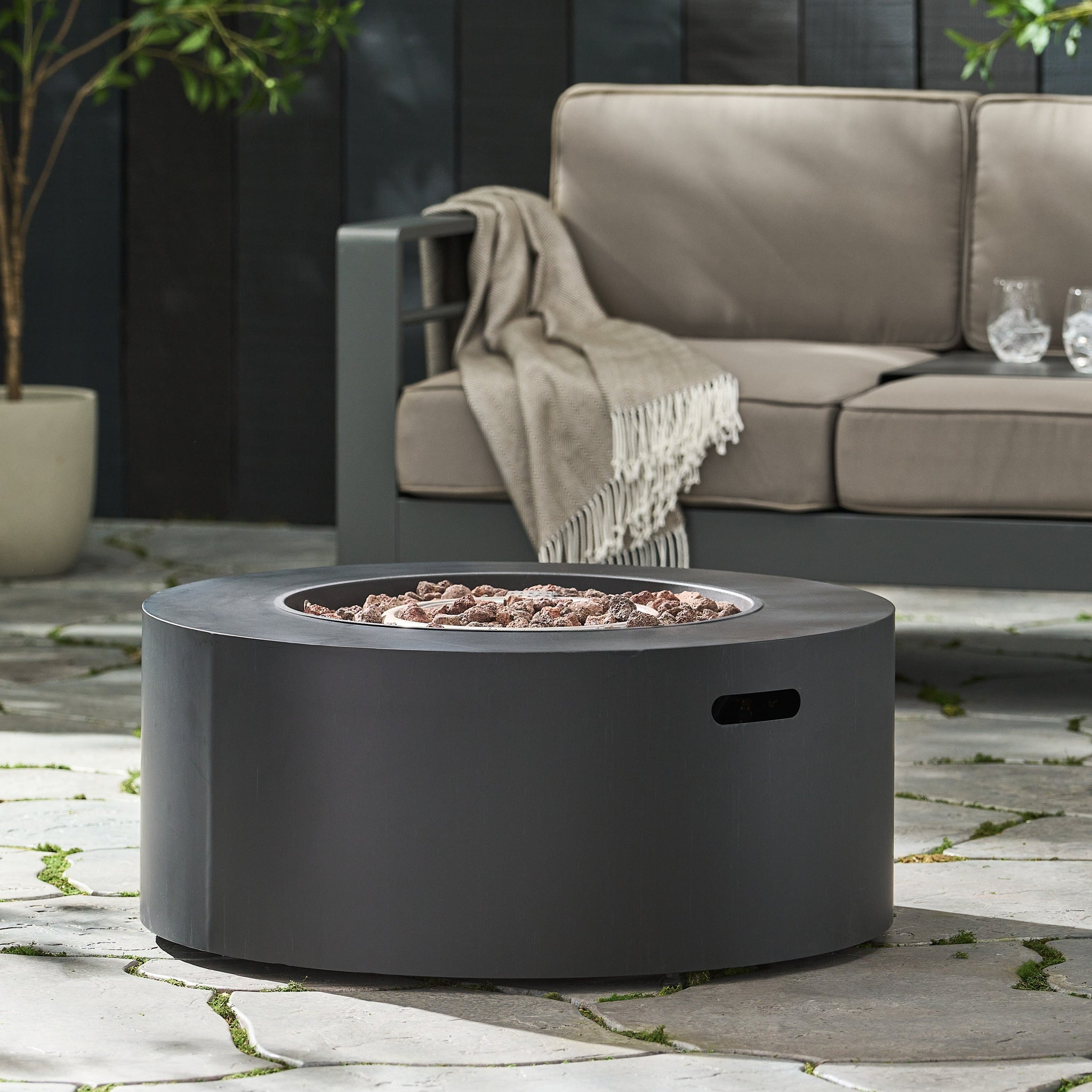 Round Iron Fire Pit by BLAKHOM