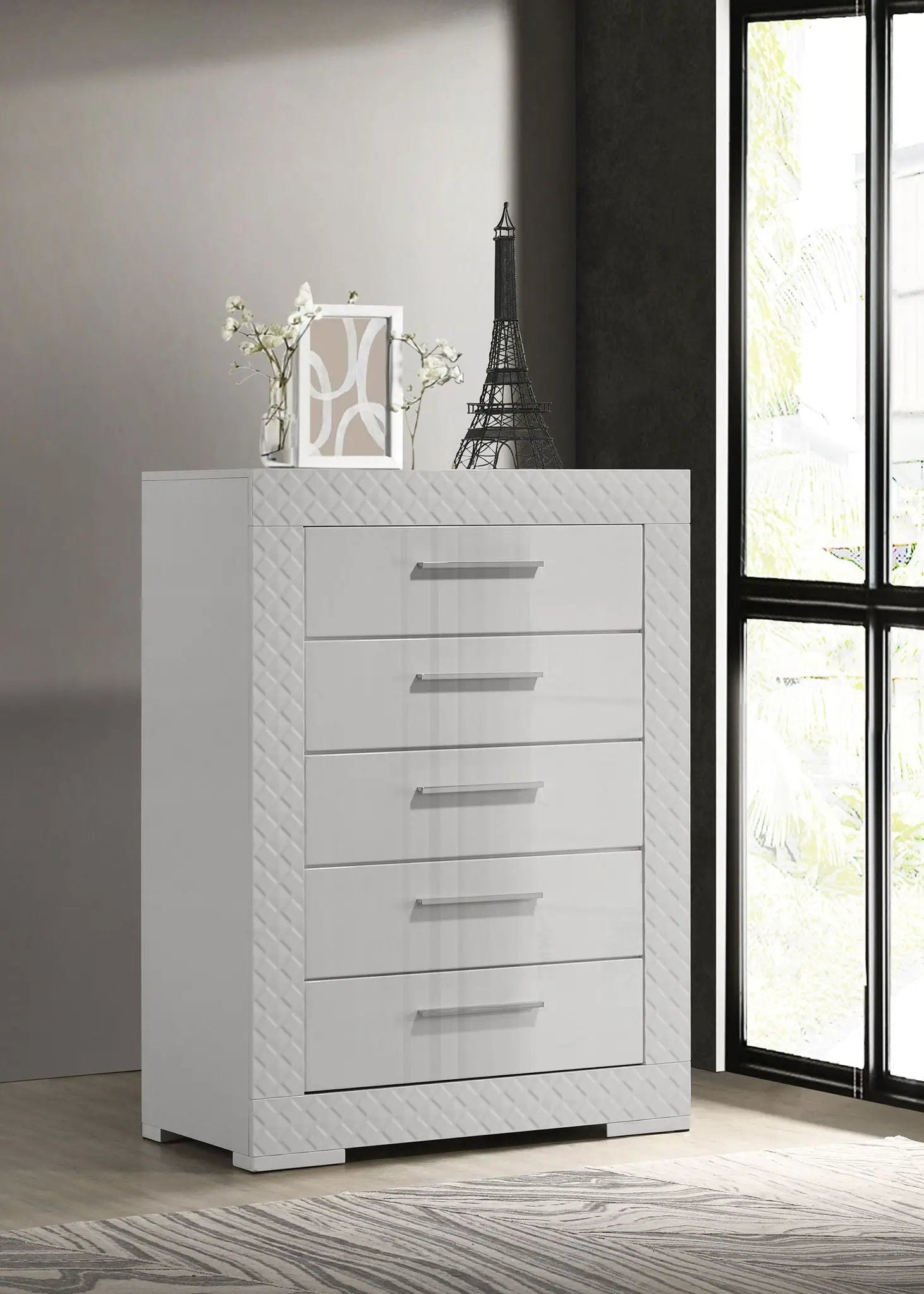 Ives 5-drawer Bedroom Chest of Drawers White High Gloss by Unique Piece Furniture