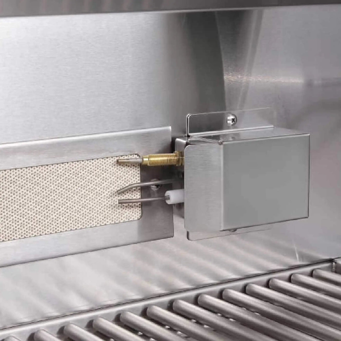 Edgestar 89K BTU 36-Inch Built-In Grill With Rotisserie And LED Lighting (SAK49230) by SAKSBY WHOLESALE