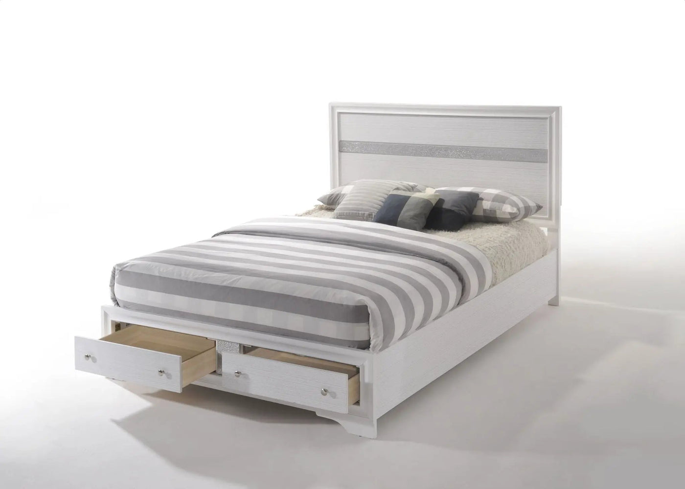 Naima Elegance Bed by HouseOfZazla