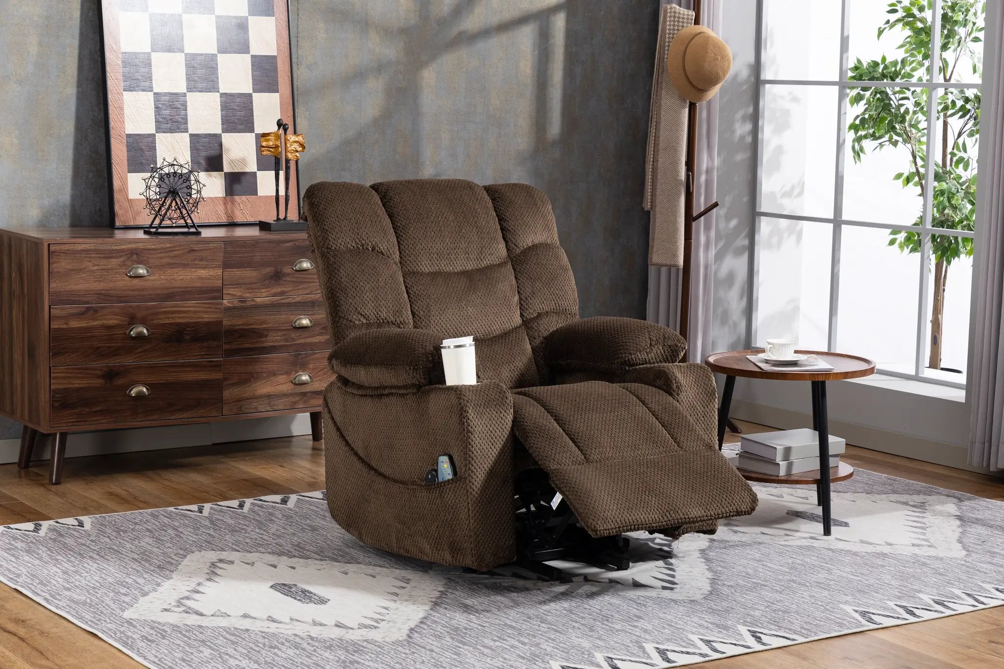 Ultra Wide Electric Lounge Chair by HouseOfZazla