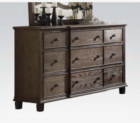 Baudouin Weathered Oak Dresser with 9 Spacious Drawers - Oak, photo 3 of 4