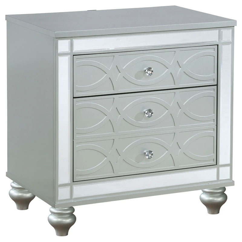 Gunnison 4-piece Eastern King Bedroom Set Silver Metallic by Unique Piece Furniture