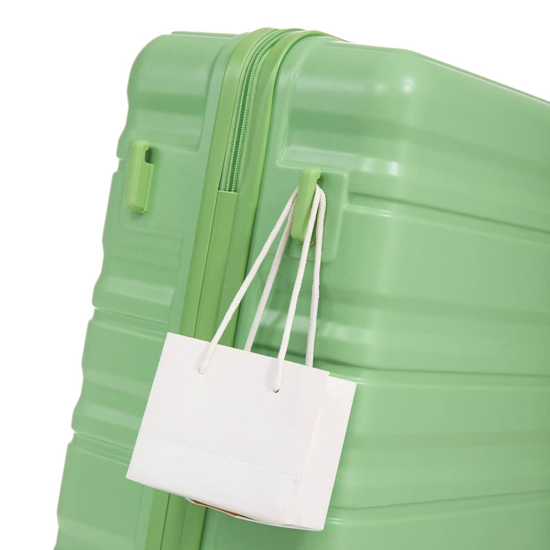 HIFINE Tourist 3-Piece Spinner Wheel Luggage Set in Green by HouseOfZazla