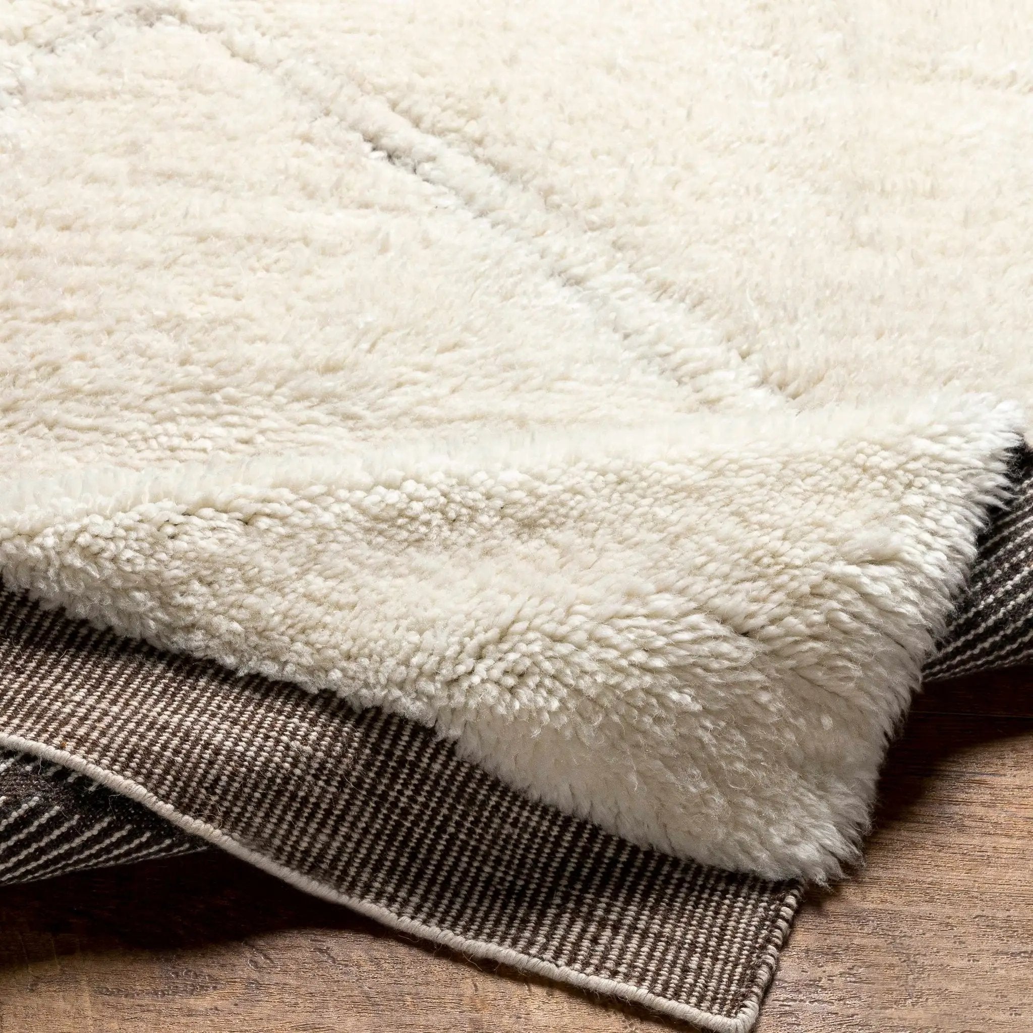 Eguia Area Rug - Clearance by Boutique Rugs
