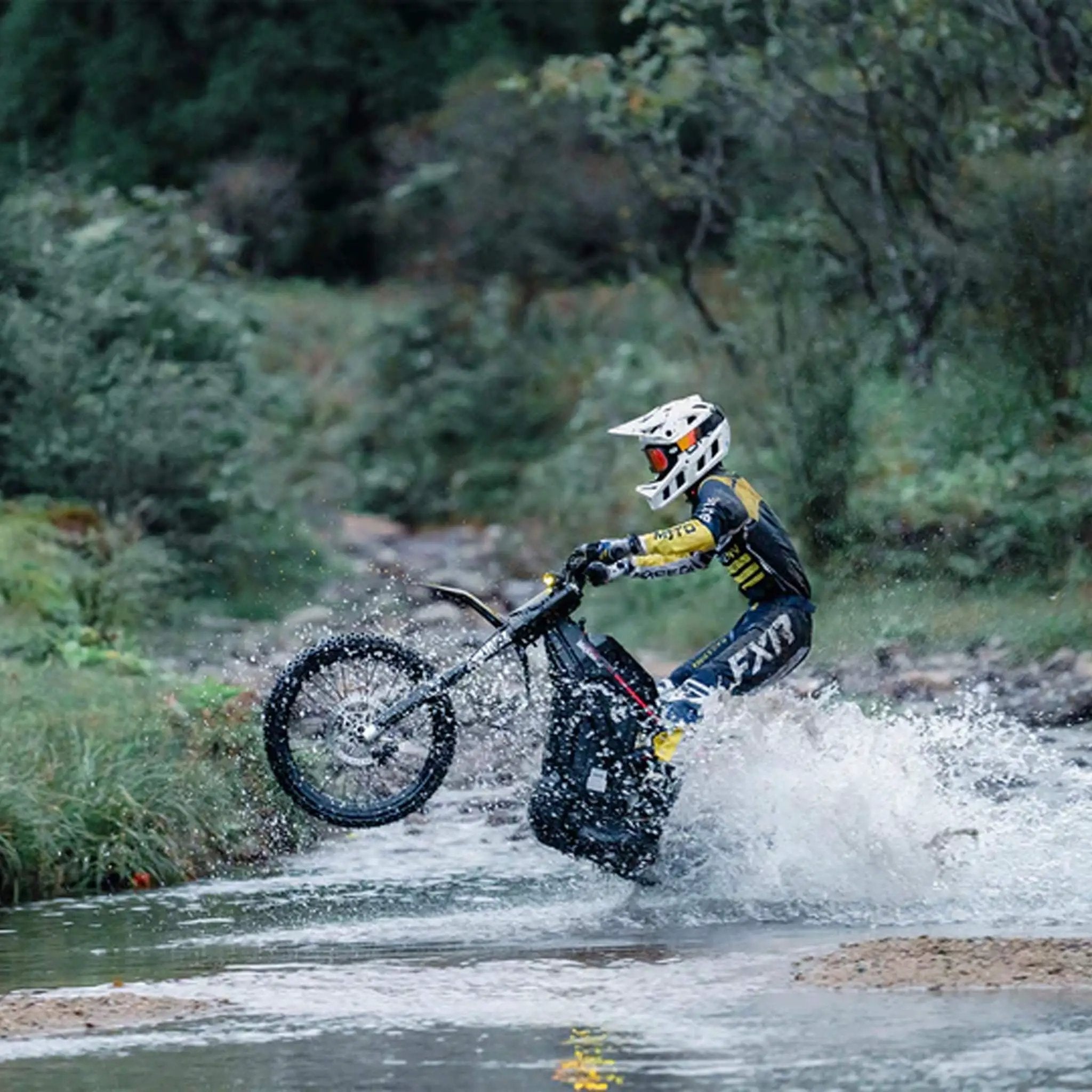 EKX M1 16.8KW 72V/50AH Premium Electric High-Strength Steel Pipe Off-Road Mountain Dirt Bike (SAK20957) by SAKSBY WHOLESALE