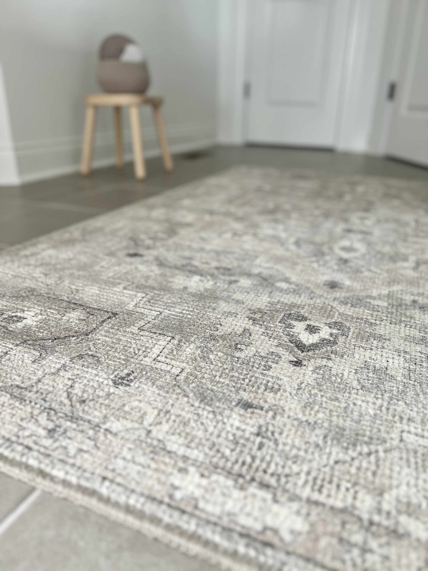 Elle Machine Woven Becki Owens x LIVABLISS BOEC-2301 Area Rug by Boutique Rugs