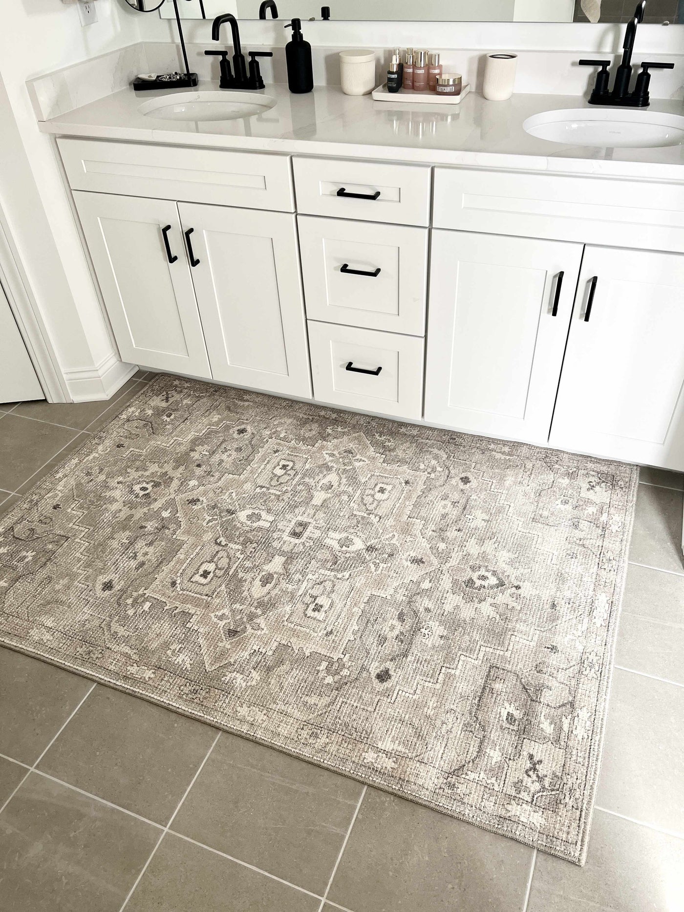 Elle Machine Woven Becki Owens x LIVABLISS BOEC-2301 Area Rug by Boutique Rugs