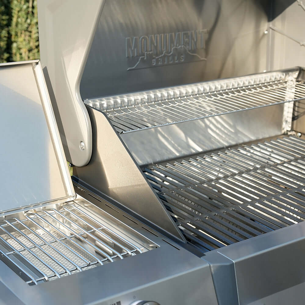 Eminence 405 | Chic Clearview® Smart Stainless Gas Grill by Monument Grills