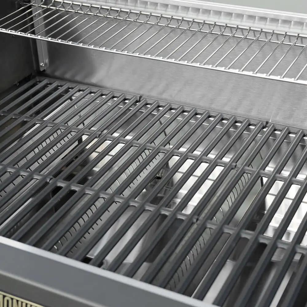 Eminence 425 | Iconic Fortified Propane Gas Grill by Monument Grills