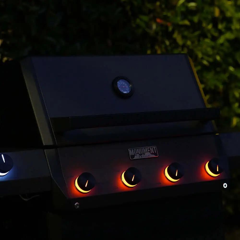 Eminence 425 | Iconic Fortified Propane Gas Grill by Monument Grills