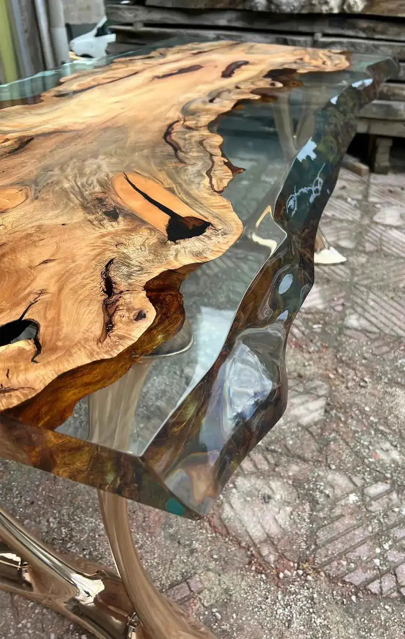 Resin Live Edge Console Table Made of Linden Wood - Foyer Table- Entryway Table by Gizz