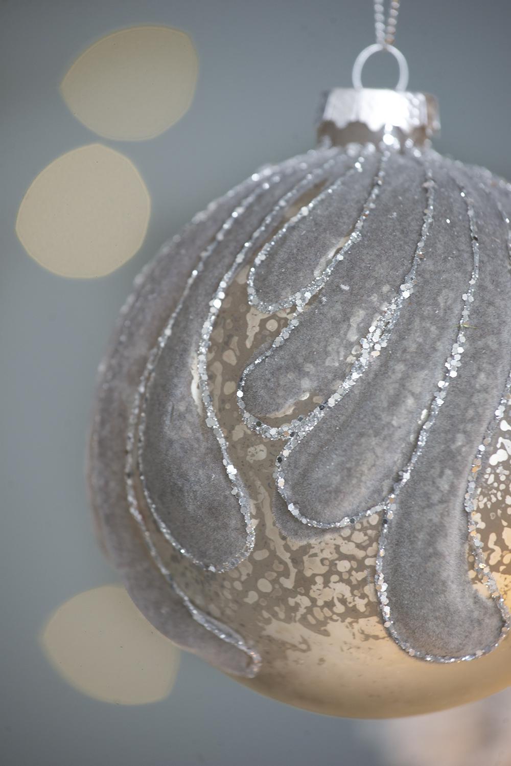 Decorative Hanging Glass Christmas Ball Ornaments - Set of 6 with Elegant Glass Design - Pearl Silver or Purple, photo 7 of 16