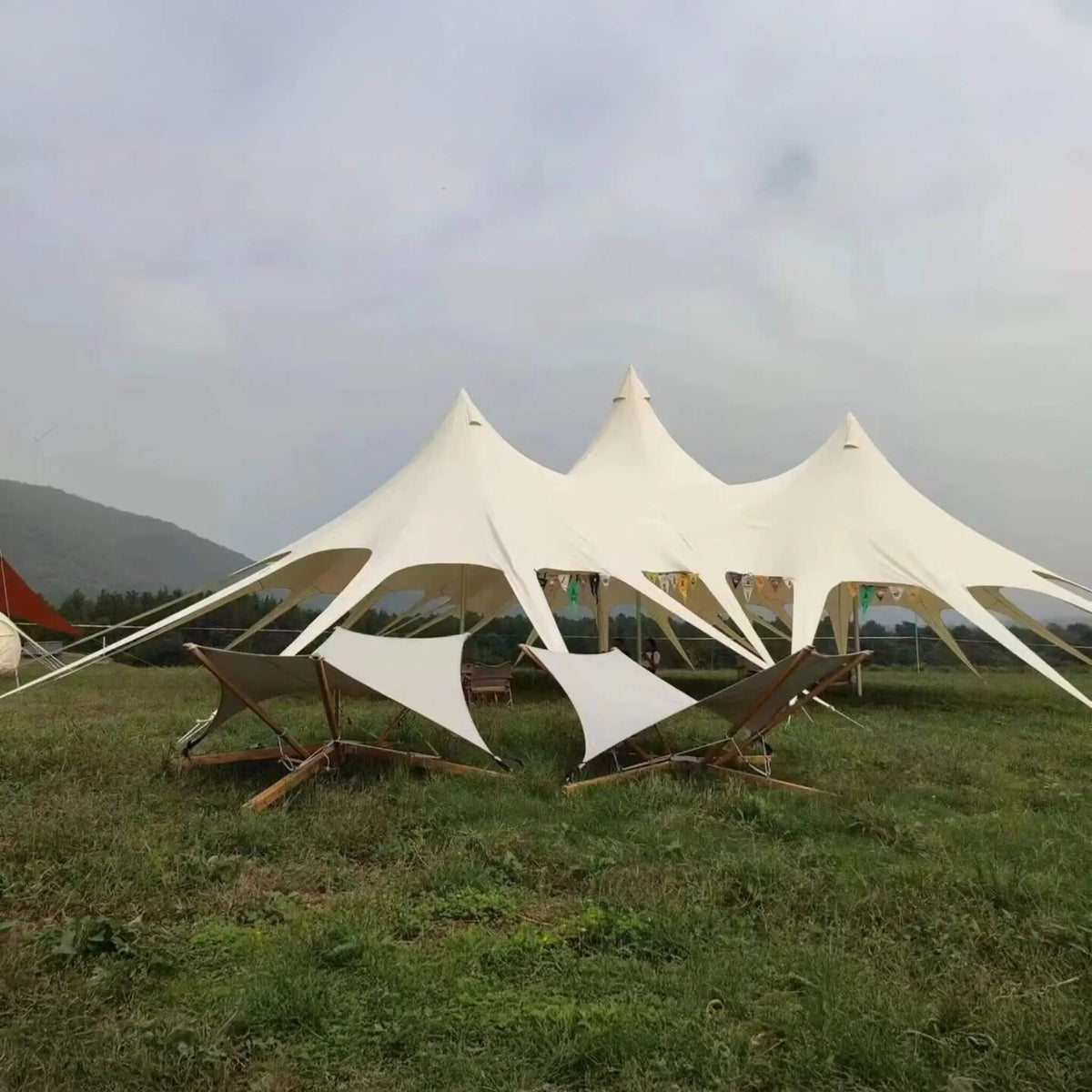 Extra-Large Portable Waterproof Multifunctional Outdoor Rain Tarp Canopy (SAK79811) by SAKSBY WHOLESALE
