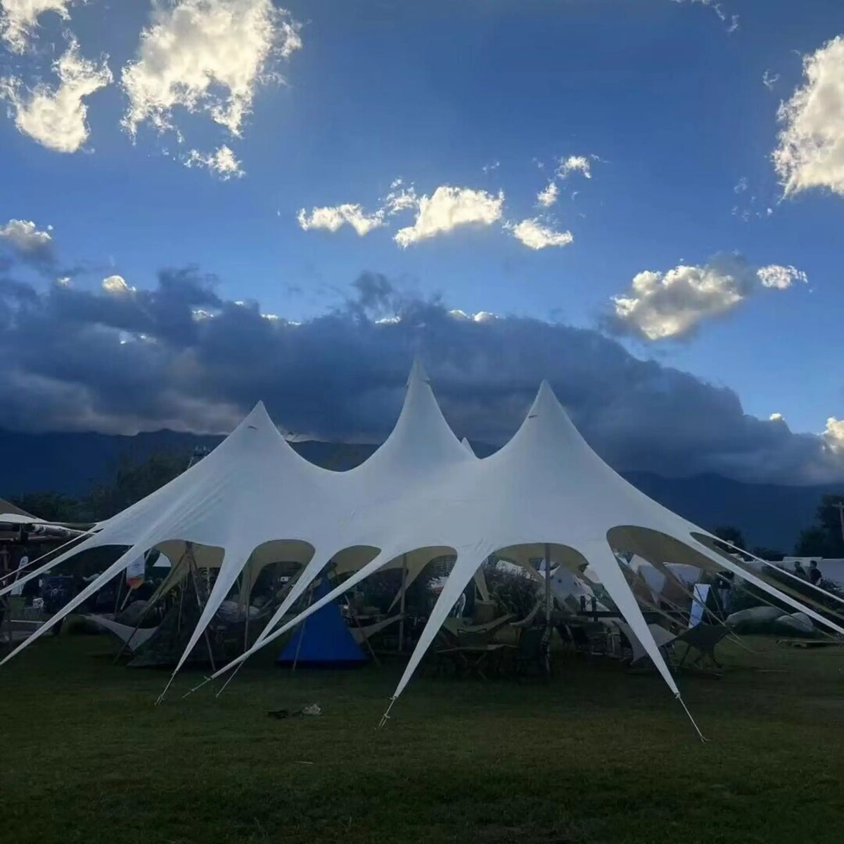 Extra-Large Portable Waterproof Multifunctional Outdoor Rain Tarp Canopy (SAK79811) by SAKSBY WHOLESALE