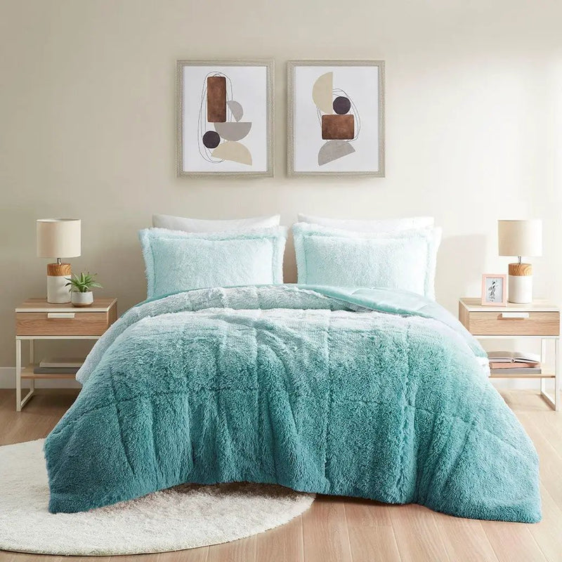 King Ombre Shaggy Long Fur Comforter Mini Set by HouseOfZazla