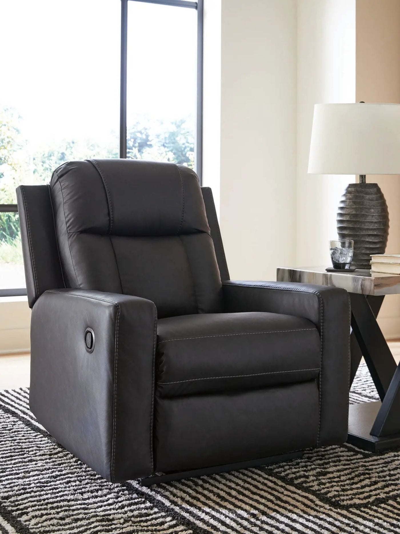 Mackmenville - Zero Wall Recliner by Unique Piece Furniture