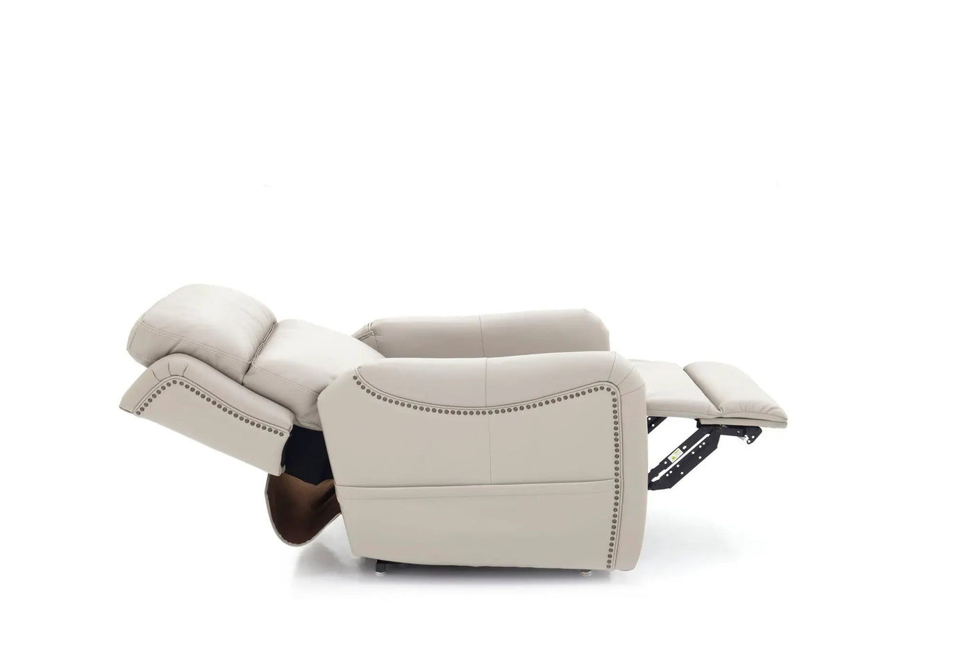 Longview - Power Lift Recliner With Power Headrest, Power Lumbar And Heat by Unique Piece Furniture